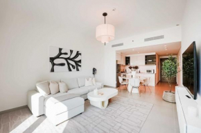 Living with Burj Khalifa views